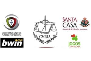 “Santa… paciência” por Luís Avelãs